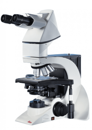 Эргономичный лабораторный микроскоп Leica DM2000