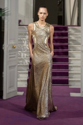 Золотое платье макси с вырезами на талии от Valentino